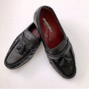 Nettleton Comfort Walk handcrafted black leather loafers